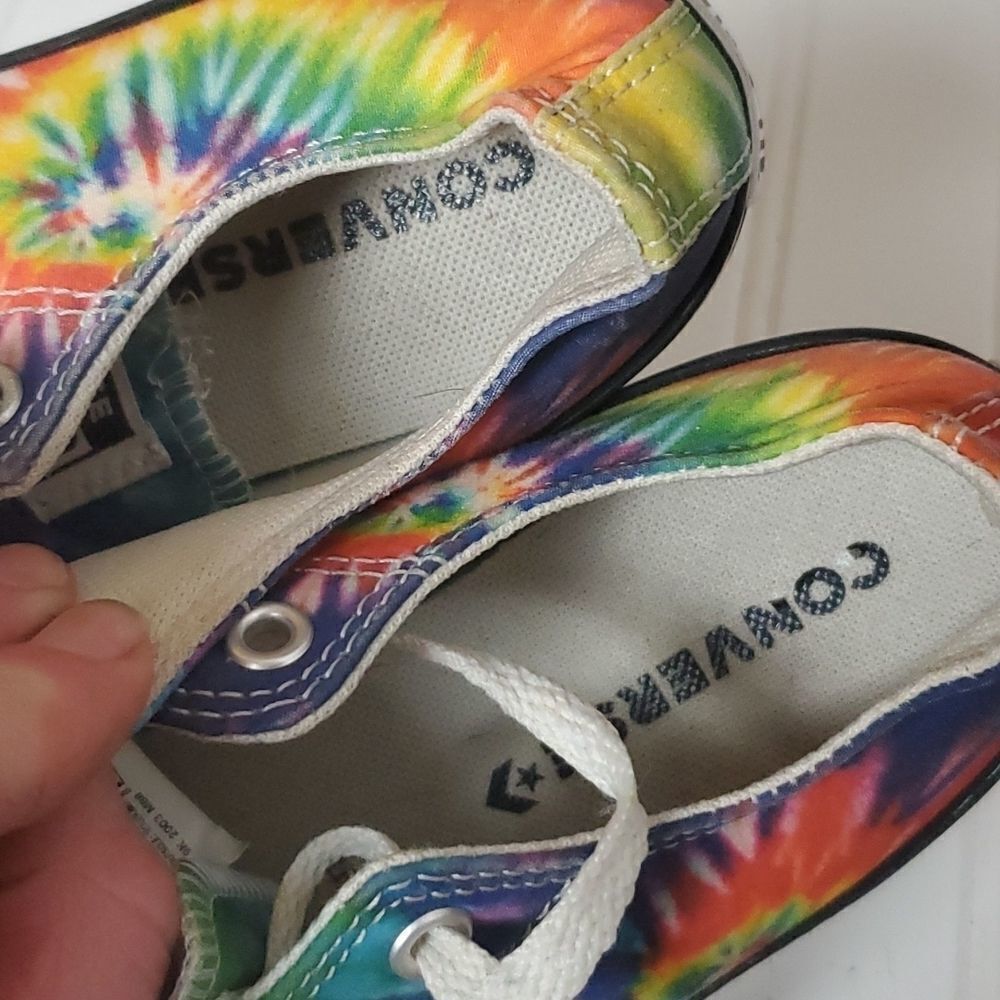 KIDS' CONVERSE LITTLE KID CHUCK TAYLOR ALL STAR TIE DYE OX SNEAKERS - Picture 7 of 7